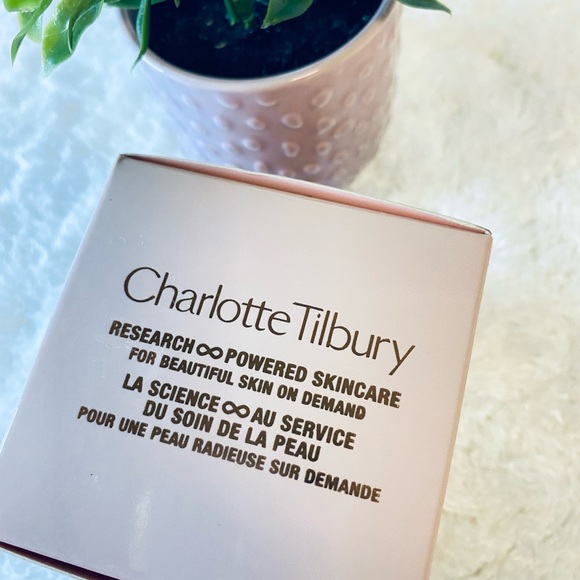 🚨RESTOCK🏆 CHARLOTTE TILBURY AWARD WINNING MAGIC CREAM 🏆 - Picture 9 of 12